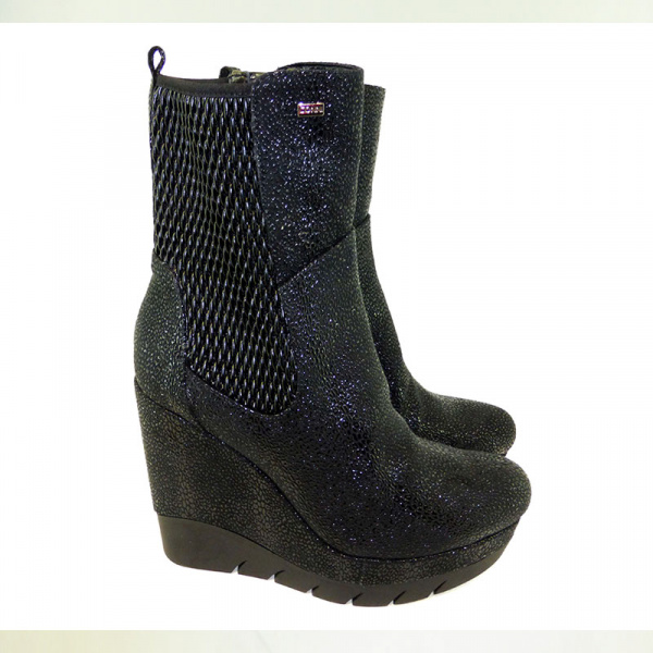 Ботинки-ботильоны CONNI А-5664 н.кожа/лазер (39, Черный)