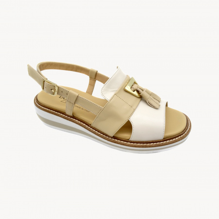 Кожаные босоножки Donna Soft