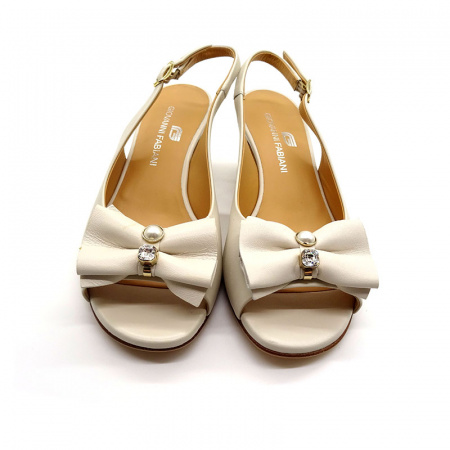 Кожаные босоножки Giovanni Fabiani