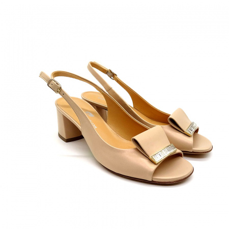 Кожаные босоножки Giovanni Fabiani