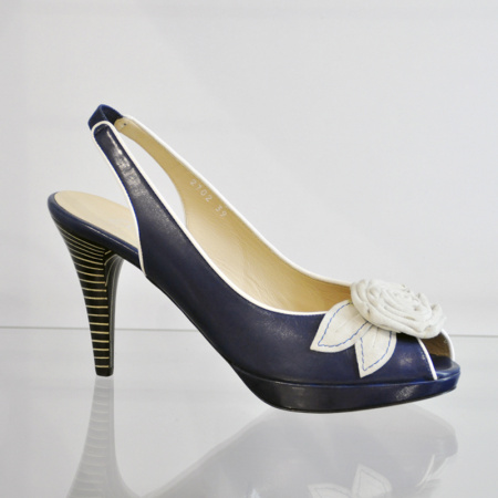 Кожаные босоножки Zocal