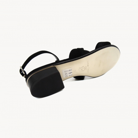 Замшевые босоножки Renzo Mercuri