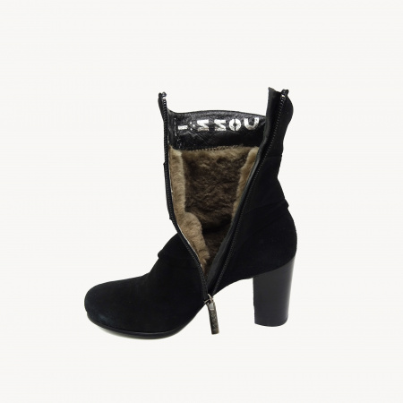 Замшевые полусапоги Conni