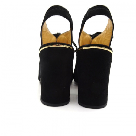 Замшевые босоножки Giovanni Fabiani