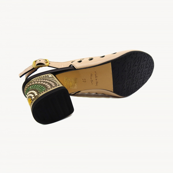 Кожаные босоножки Conni