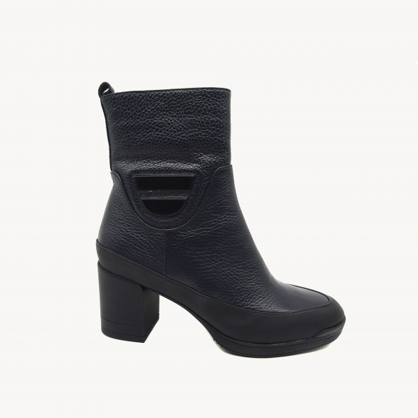 Кожаные полусапоги Giovanni Fabiani