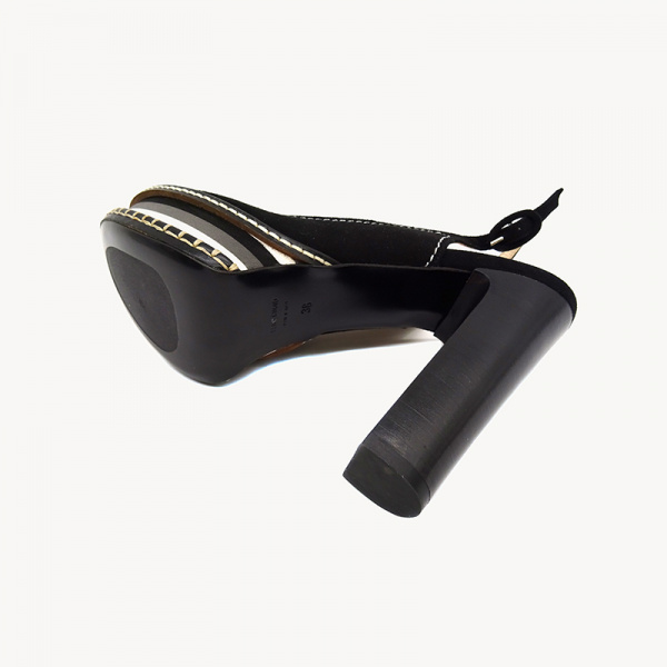 Замшевые босоножки Mara