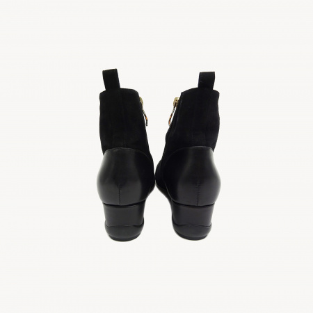 Замшевые полусапоги Giovanni Fabiani