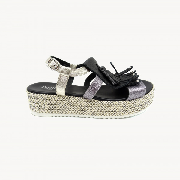 Кожаные сандалии на платформе Pertini