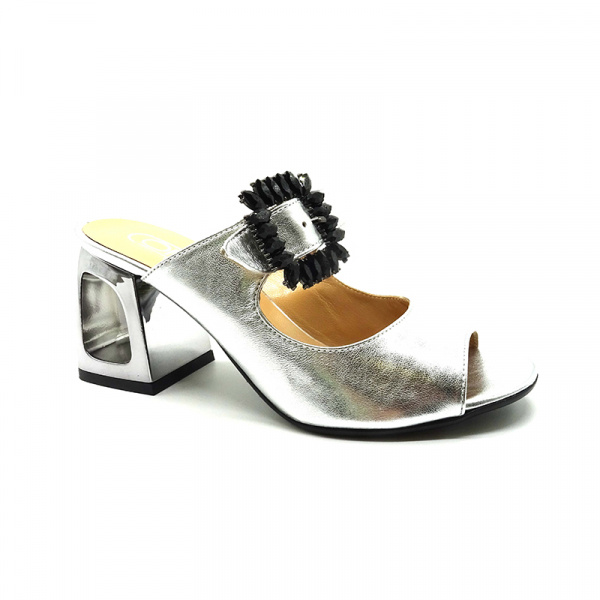 Кожаные сабо Conni