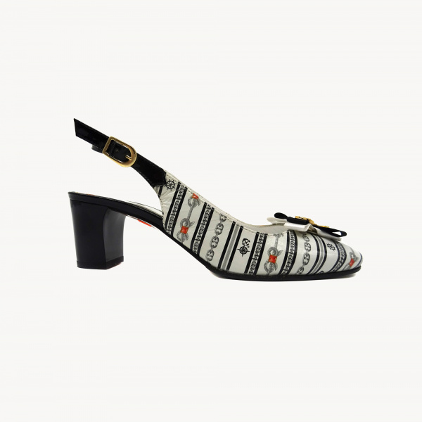 Кожаные босоножки Conni