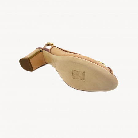 Кожаные босоножки Essere