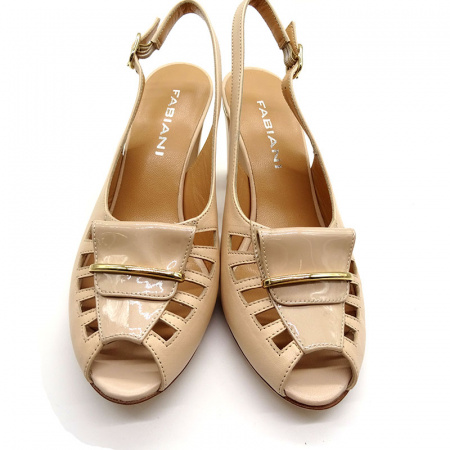 Кожаные босоножки Giovanni Fabiani