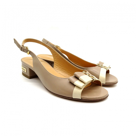 Кожаные босоножки Giovanni Fabiani