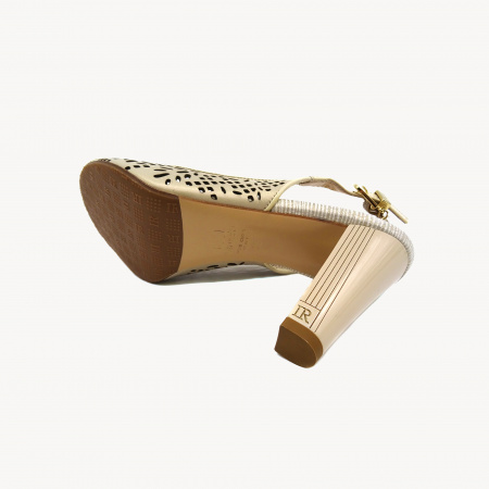 Кожаные босоножки Ilasio Renzoni