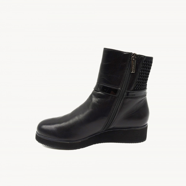 Кожаные ботинки Conni