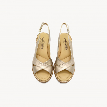 Кожаные босоножки Donna Soft