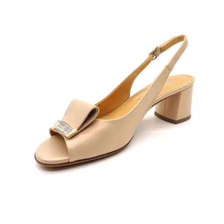 Кожаные босоножки Giovanni Fabiani