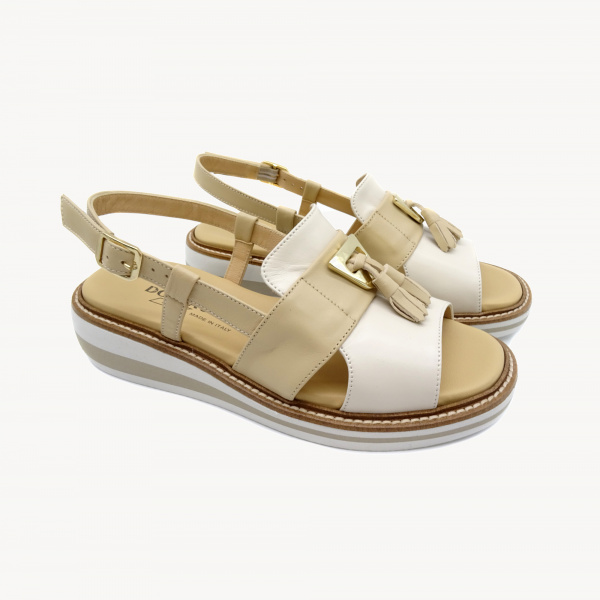 Кожаные босоножки Donna Soft