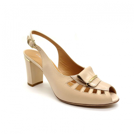 Кожаные босоножки Giovanni Fabiani