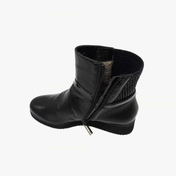 Кожаные ботинки Conni