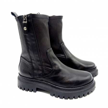 Кожаные полусапоги Mara