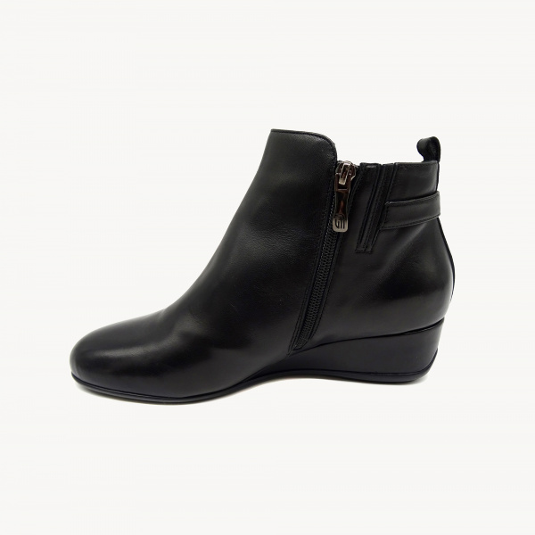 Кожаные ботинки Giovanni Fabiani