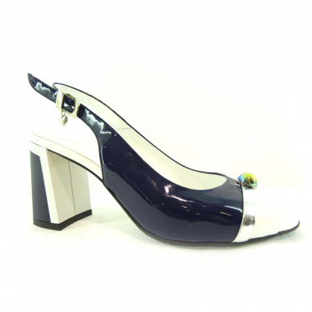 Лаковые босоножки Ilasio Renzoni